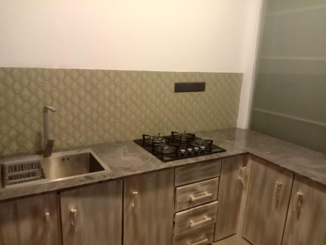 Coza Ceylon Hotel Dehiwala-Mount Lavinia Екстериор снимка